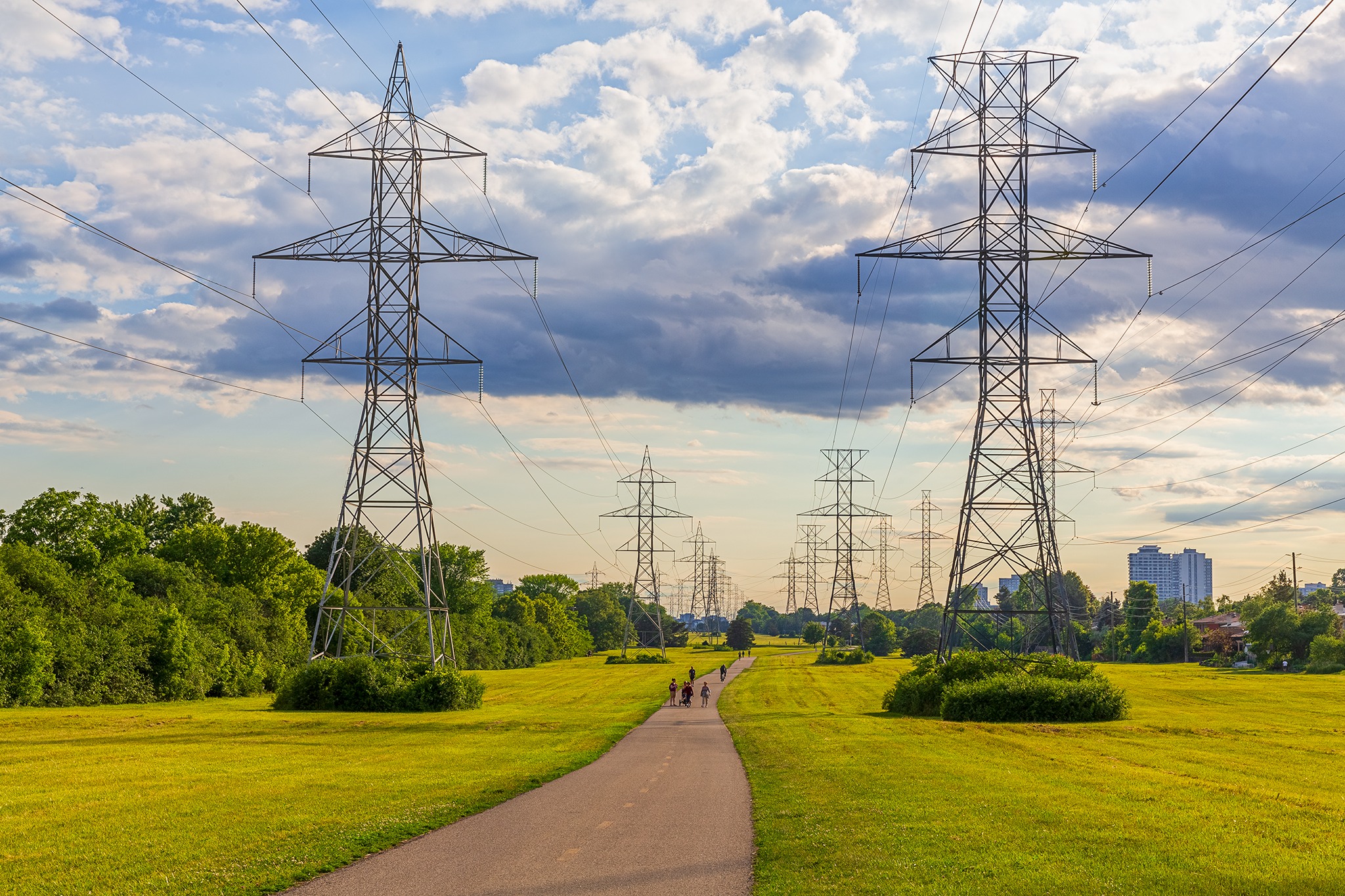 Wide open corridor path